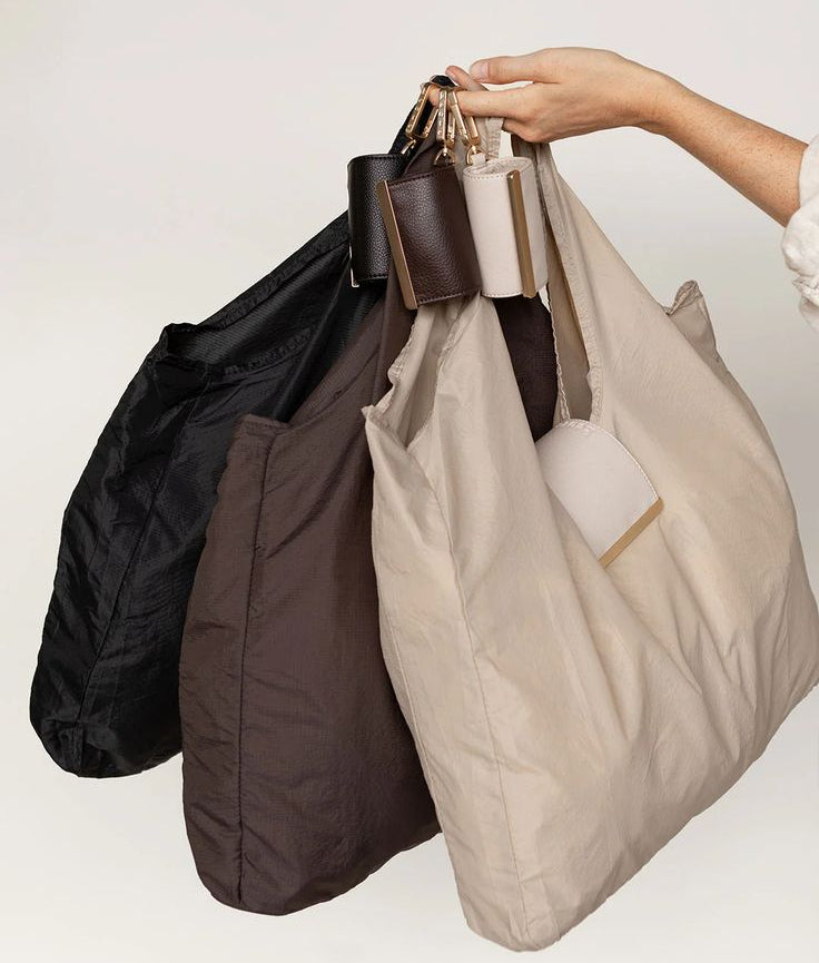 Premium Foldable Shopping Bag with PU Leather Storage Pouch & Keychain Clip | Waterproof Grocery Tote | Portable Eco-Friendly Travel, Shopping uses